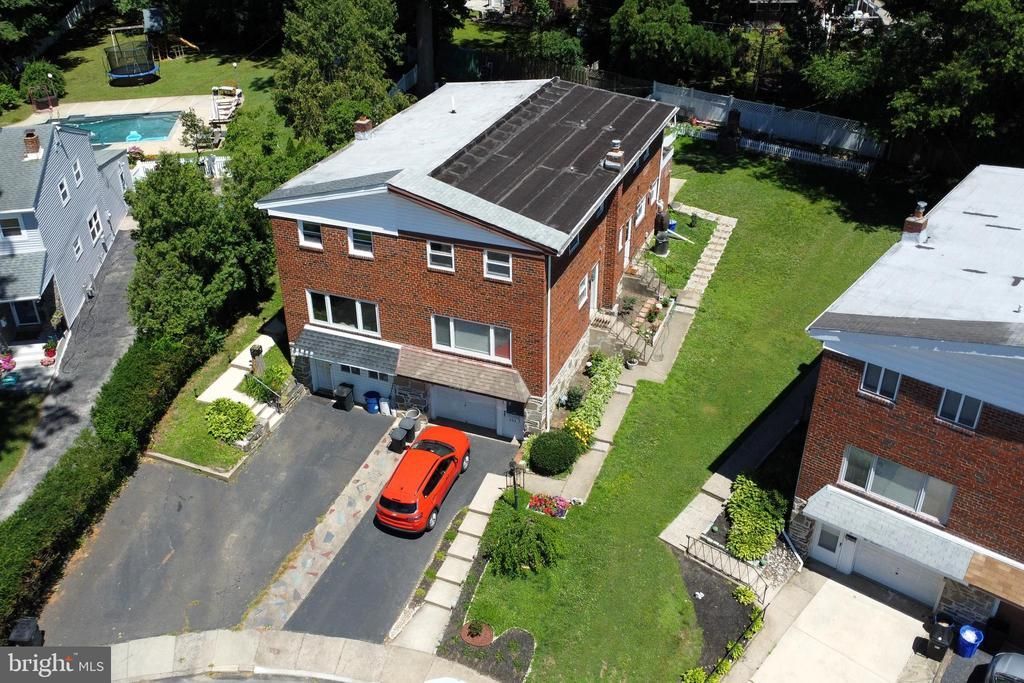 221 JUNIPER ROAD, HAVERTOWN, PA 19083