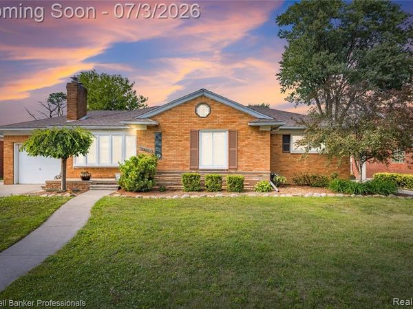 20913 Bon Brae Street, St. Clair Shores, MI 48081