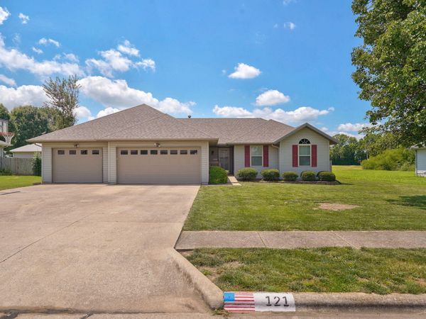 121 Deer Run, Willard, MO 65781