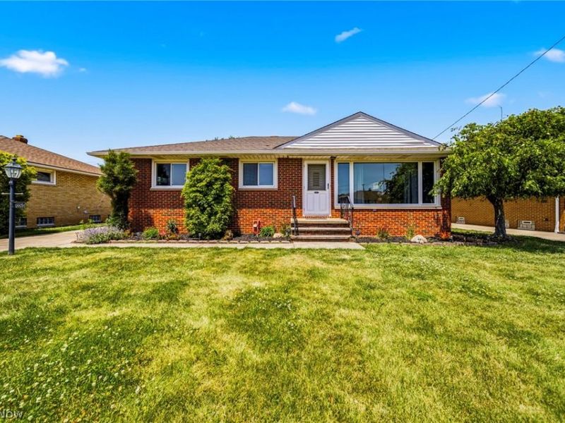 3308 Somia Drive, Parma, OH 44134 Photo 1