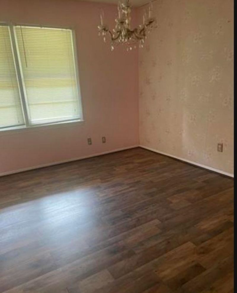 108 Swails St  Photo 5