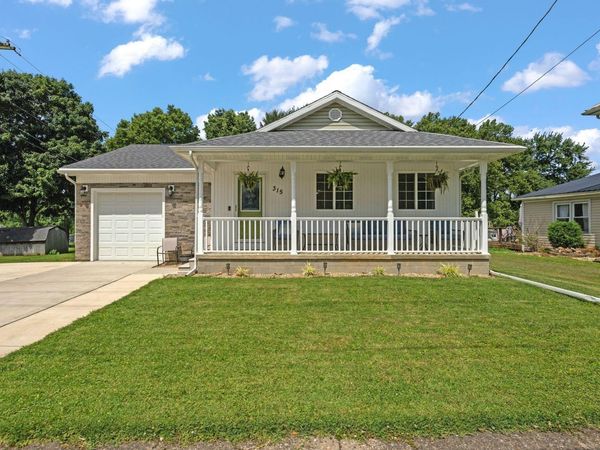 315 Lincoln Avenue , Pleasantville, OH 43148