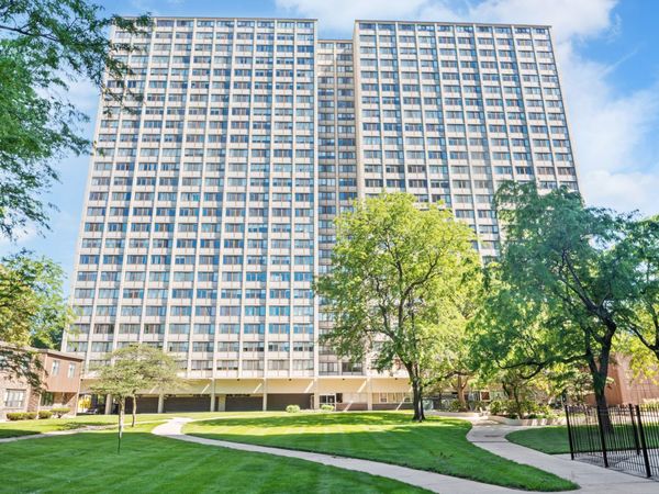4800 S Lake Park Avenue , Unit 2005, Chicago, IL 60615