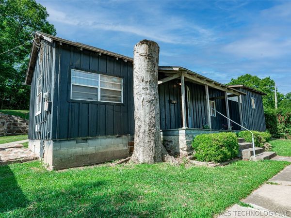 1020 W 1st Street , Hominy, OK 74035
