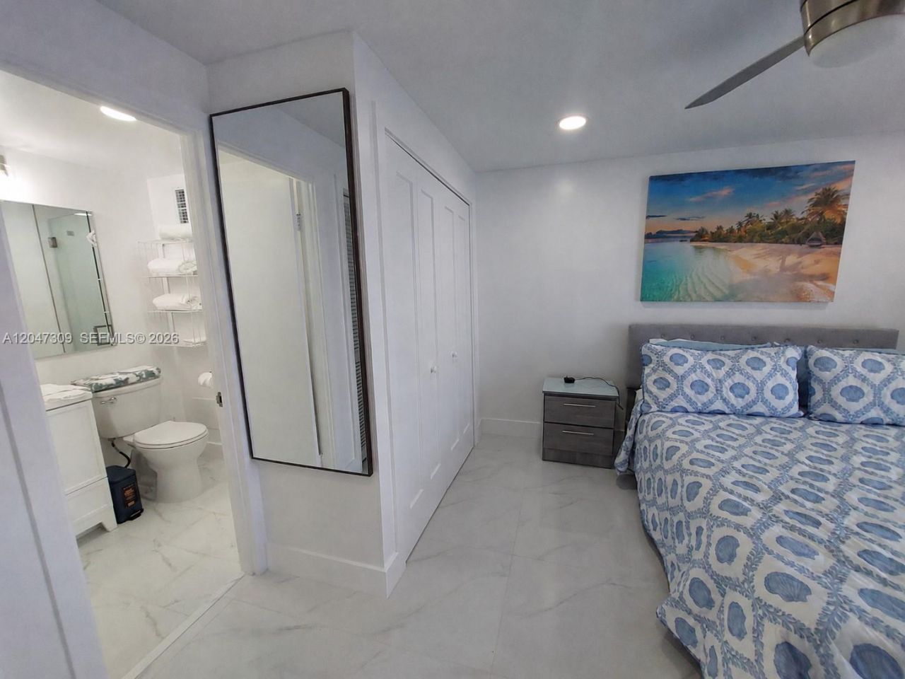 400 Golden Isles Dr , Unit 47, Hallandale Beach, FL 33009 Photo