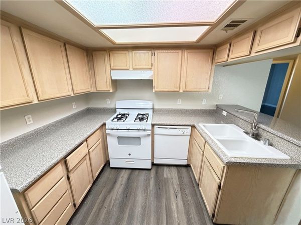 960 N Sloan Lane , Unit 104, Las Vegas, NV 89110