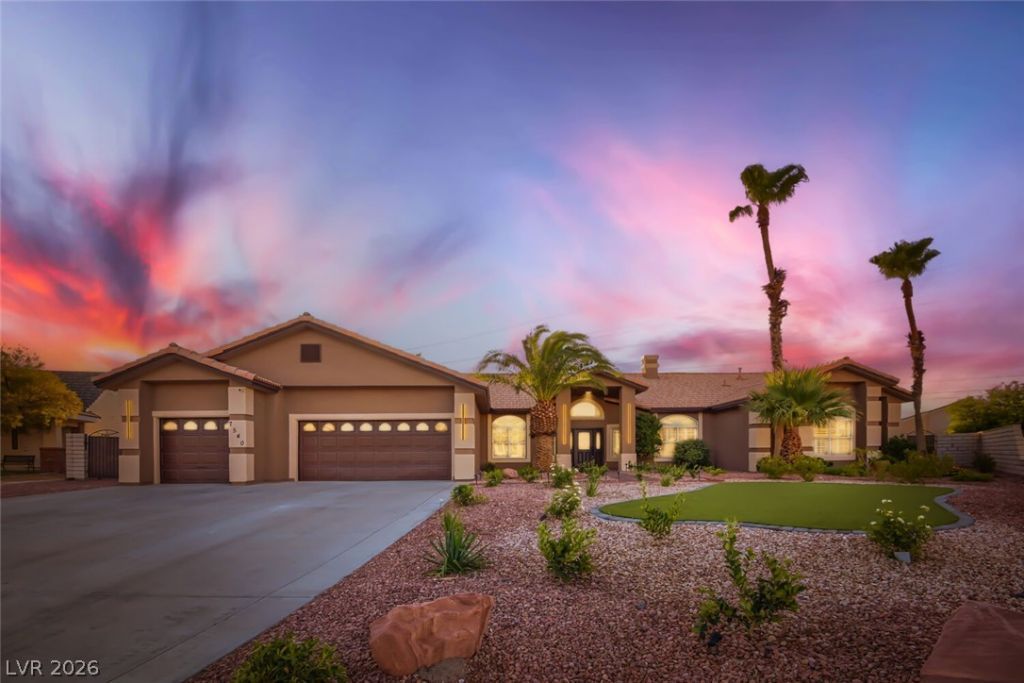 7540 Crystal Cave Drive, Las Vegas, NV 89117 Main Photo