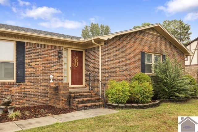 281 Lakeview Drive, Mayfield, KY 42066 Main Photo