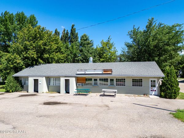 520 S MAIN ST , Northwood, ND 58267