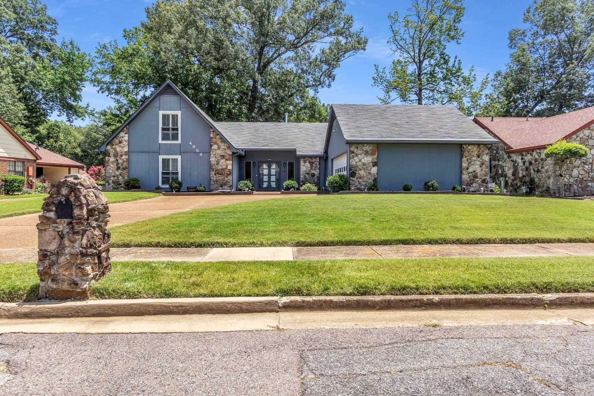 4888 Sagewood Dr, Memphis, TN 38116 Main Photo