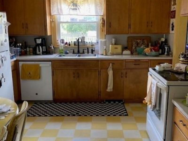 121 N Bodmer Avenue, Strasburg, OH 44680 Photo 5
