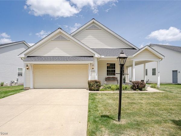 10384 Rock Ledge Way, North Royalton, OH 44133