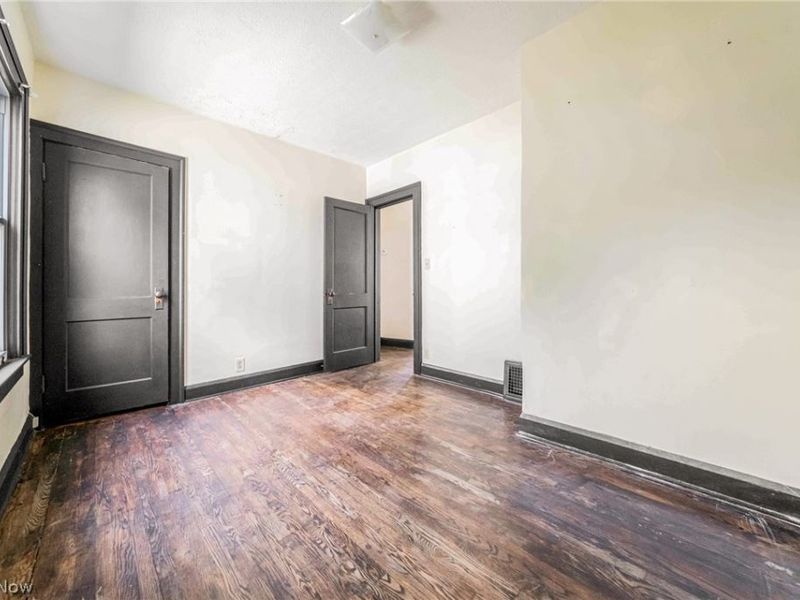 1318 Middle Avenue, Elyria, OH 44035 Photo 16