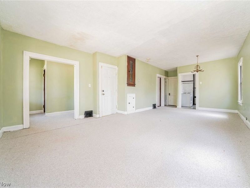 1318 Middle Avenue, Elyria, OH 44035 Photo 4