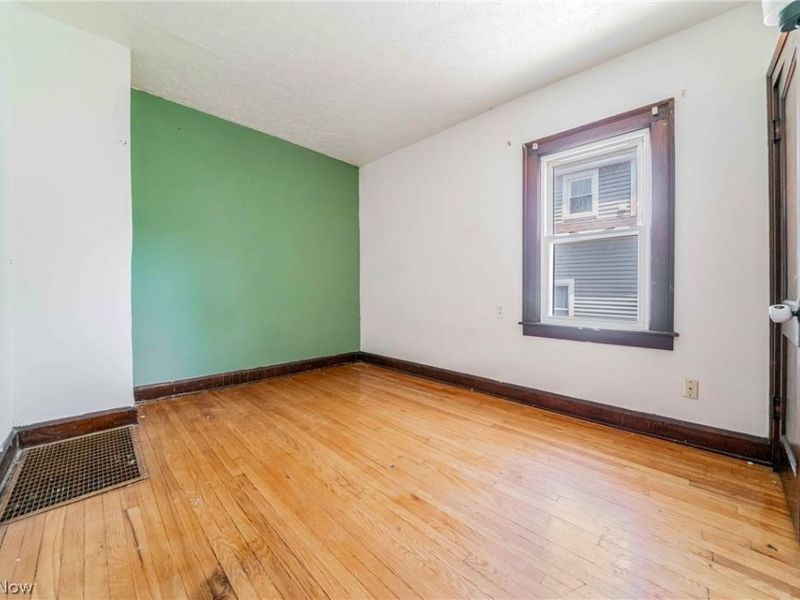 1318 Middle Avenue, Elyria, OH 44035 Photo 7