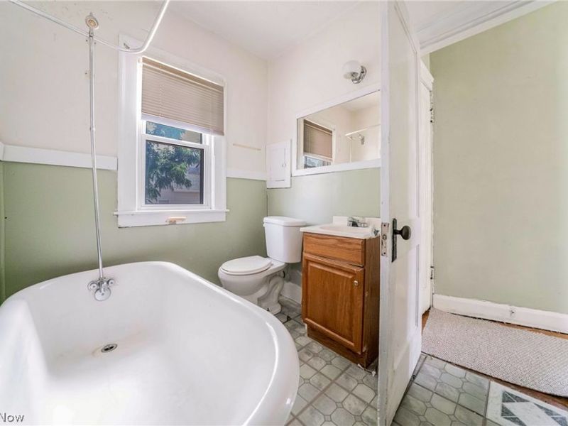 1318 Middle Avenue, Elyria, OH 44035 Photo 8