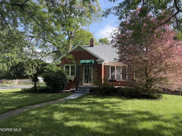 3158 Heatherdowns Boulevard, Toledo, OH 43614