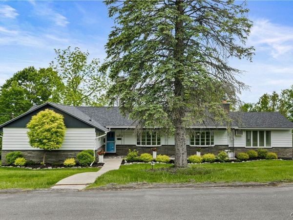2 Westwood Lane , New Hartford, NY 13413