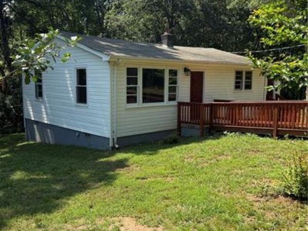 103 Dalton Street, Stoneville, NC 27048