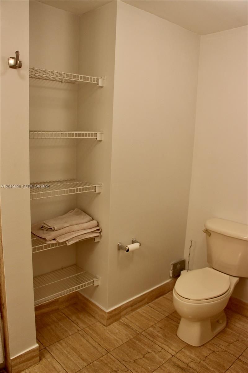 2501 Douglas Rd , Unit 304, Miami, FL 33133 Photo