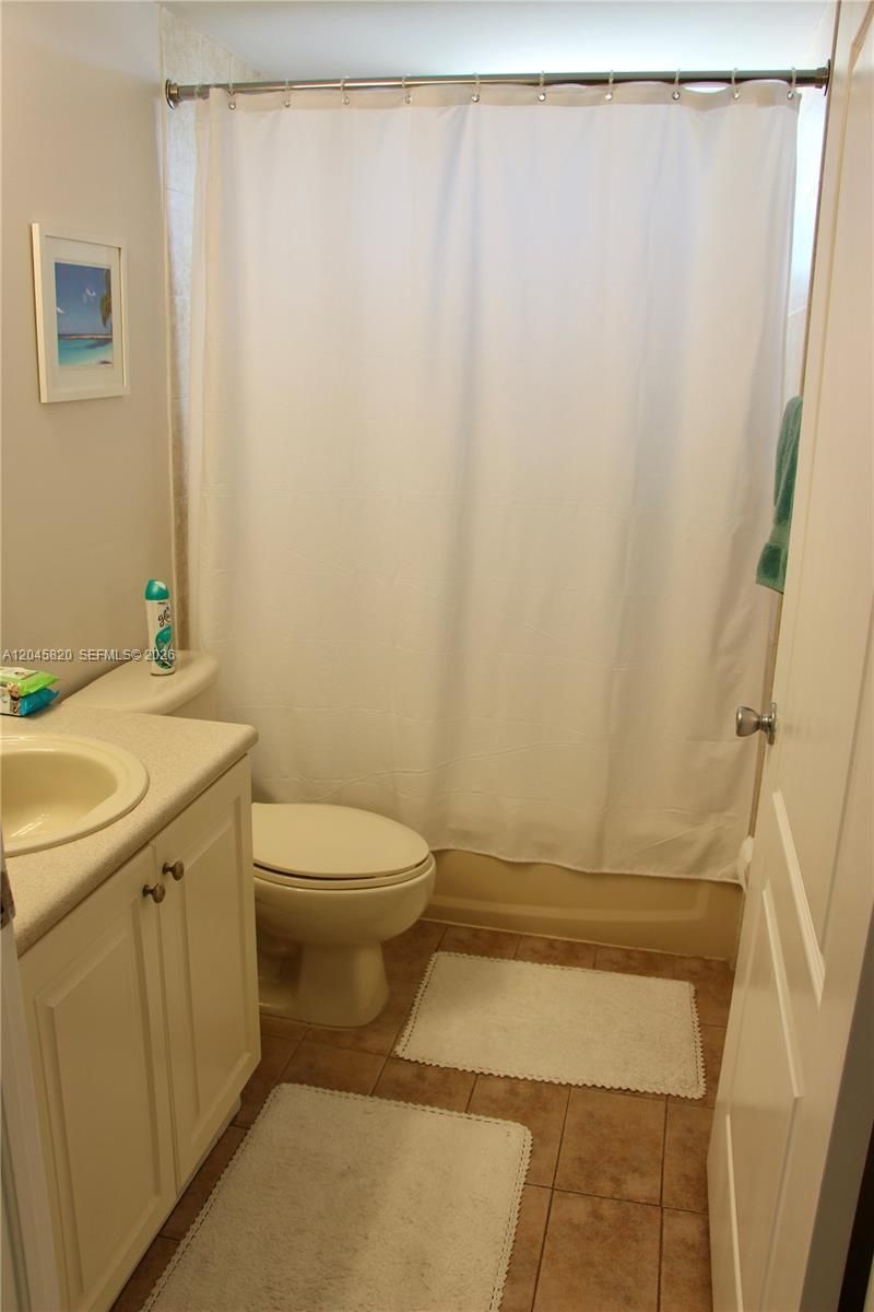2501 Douglas Rd , Unit 304, Miami, FL 33133 Photo