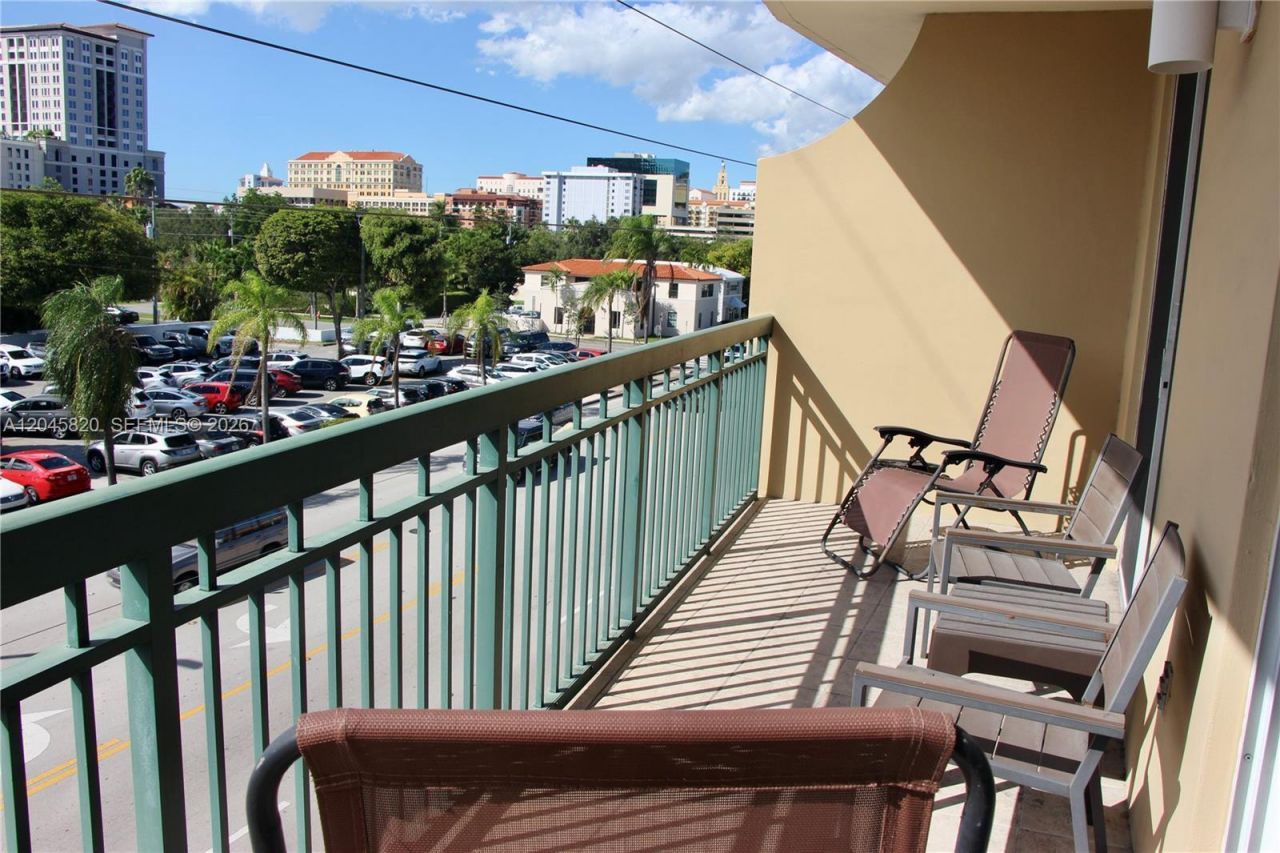 2501 Douglas Rd , Unit 304, Miami, FL 33133 Photo