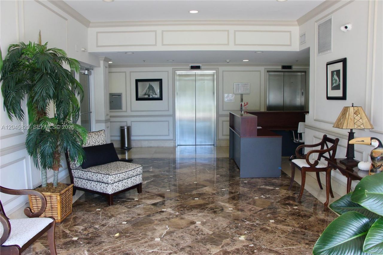 2501 Douglas Rd , Unit 304, Miami, FL 33133 Photo