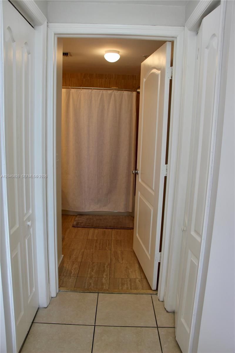 2501 Douglas Rd , Unit 304, Miami, FL 33133 Photo