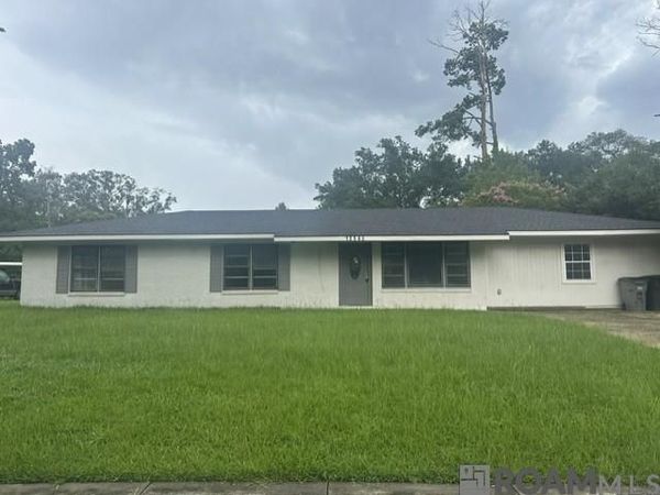 12545 Canterbury Dr, Baton Rouge, LA 70814