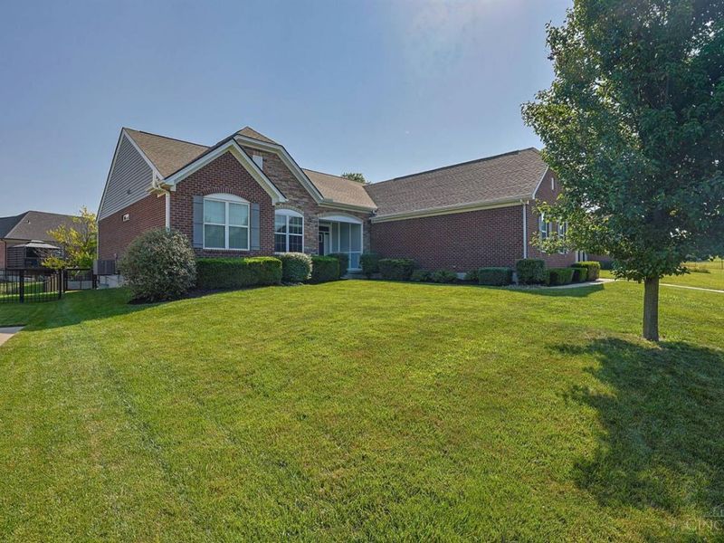 5334 Renaissance Park Drive, Middletown, OH 45005 Photo 2