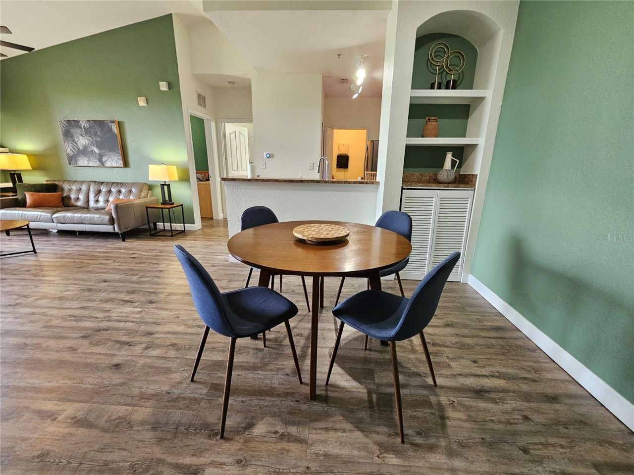 8335 38th Street Circle E, Unit 305, Sarasota, FL 34243 Photo
