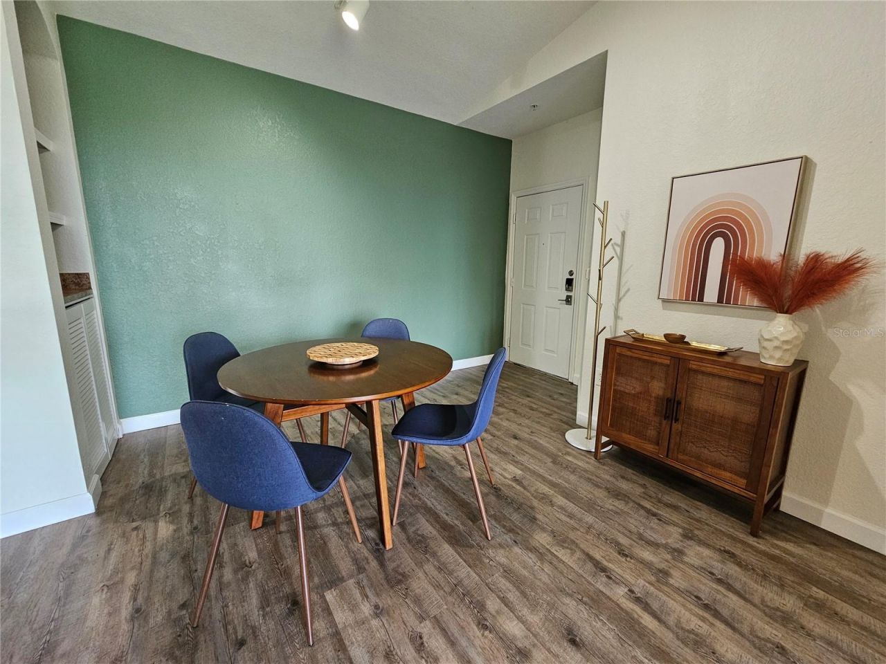 8335 38th Street Circle E, Unit 305, Sarasota, FL 34243 Photo