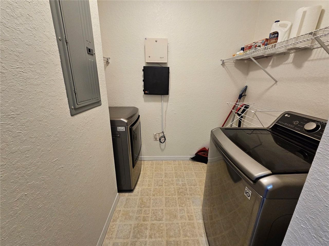 8335 38th Street Circle E, Unit 305, Sarasota, FL 34243 Photo