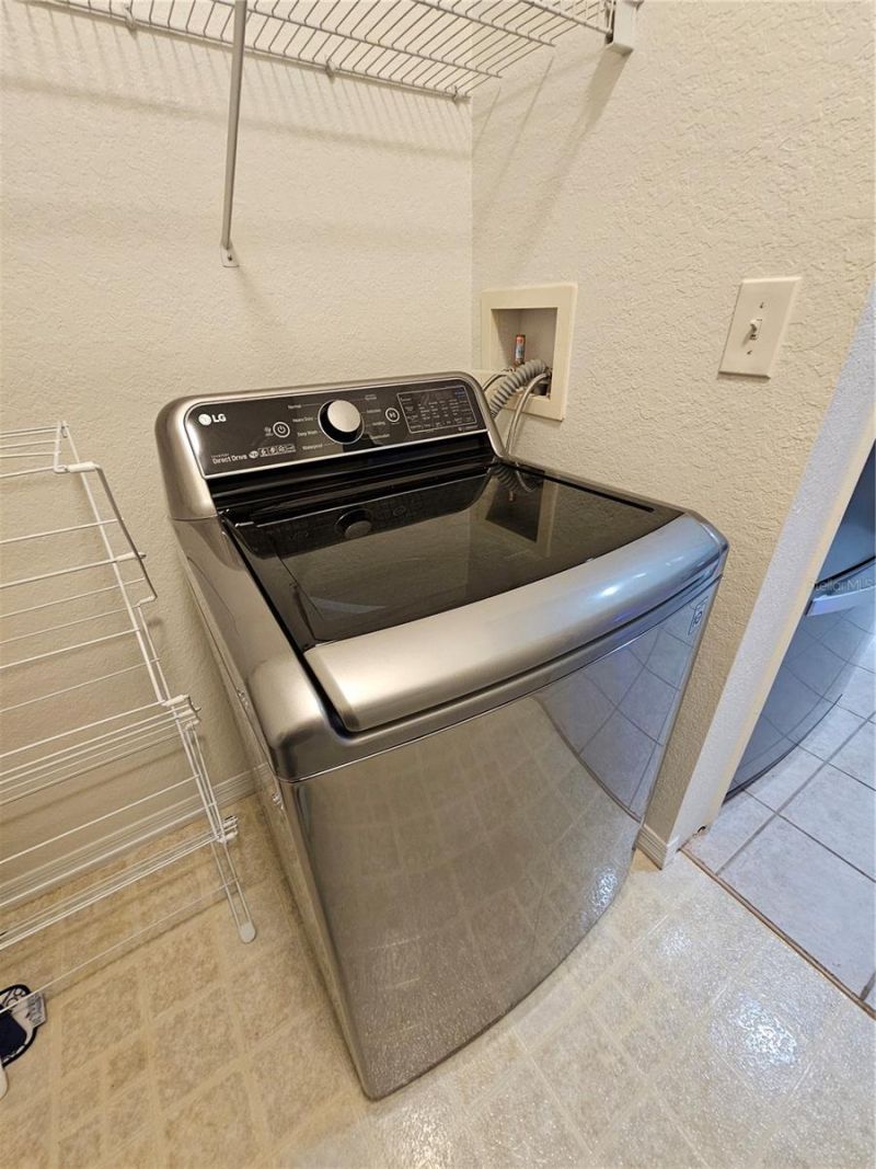 8335 38th Street Circle E, Unit 305, Sarasota, FL 34243 Photo