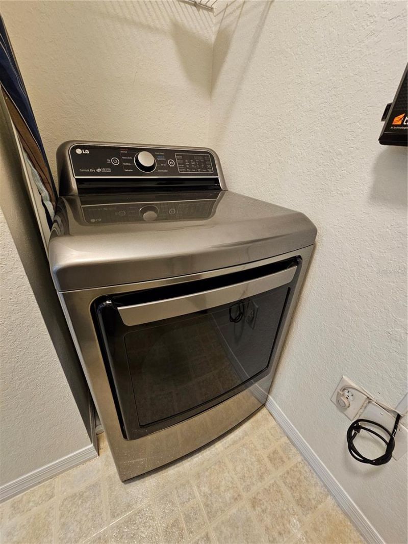 8335 38th Street Circle E, Unit 305, Sarasota, FL 34243 Photo