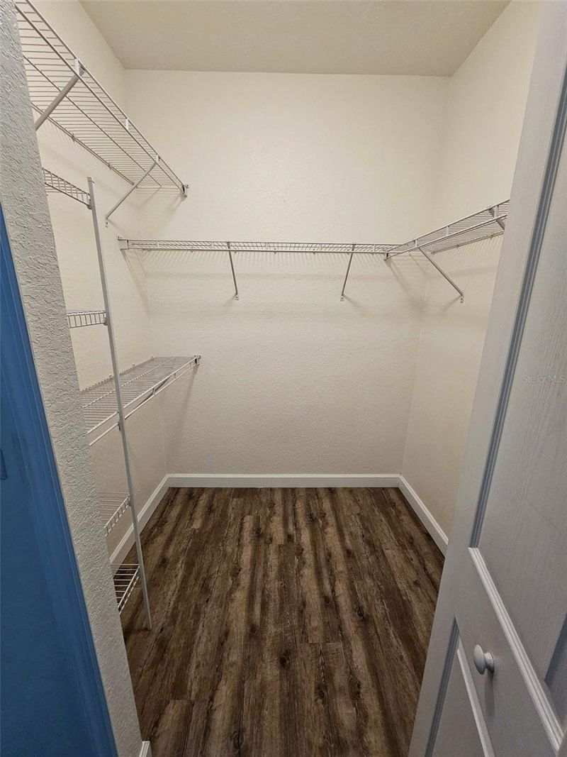 8335 38th Street Circle E, Unit 305, Sarasota, FL 34243 Photo