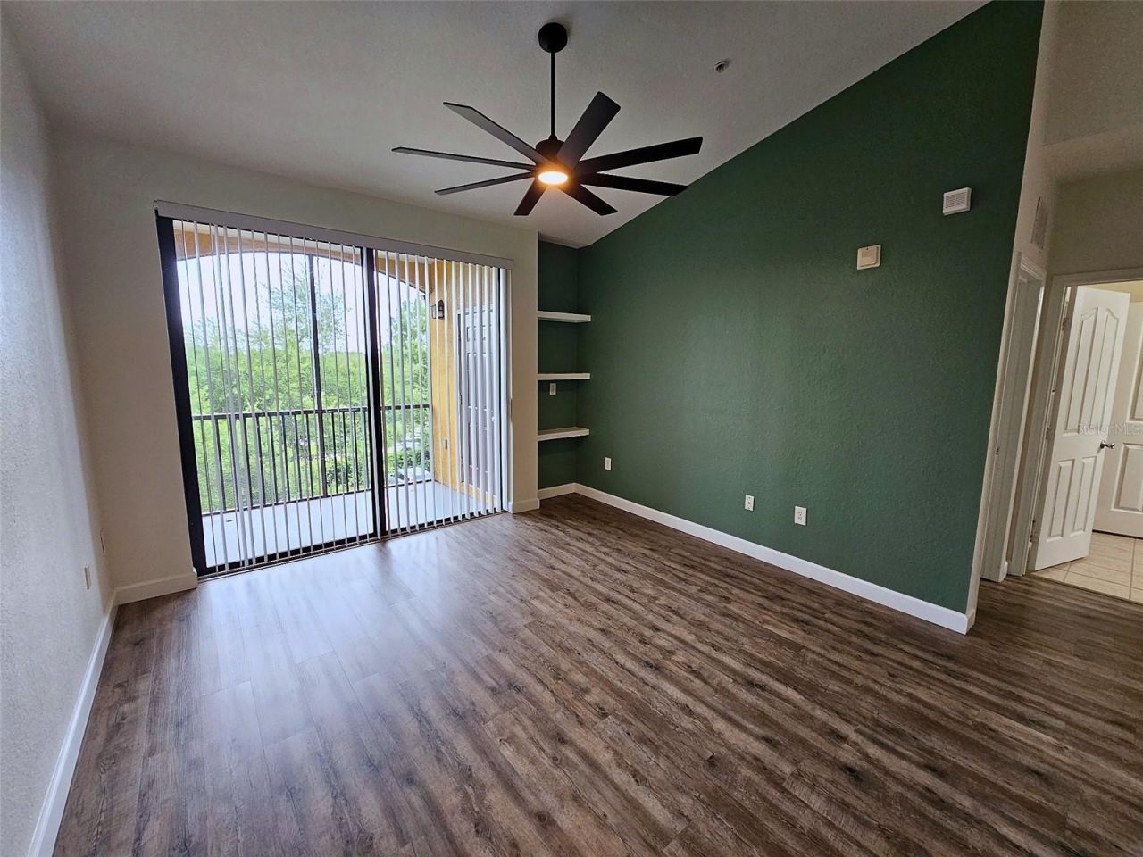 8335 38th Street Circle E, Unit 305, Sarasota, FL 34243 Photo