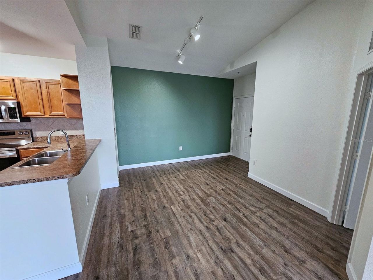 8335 38th Street Circle E, Unit 305, Sarasota, FL 34243 Photo