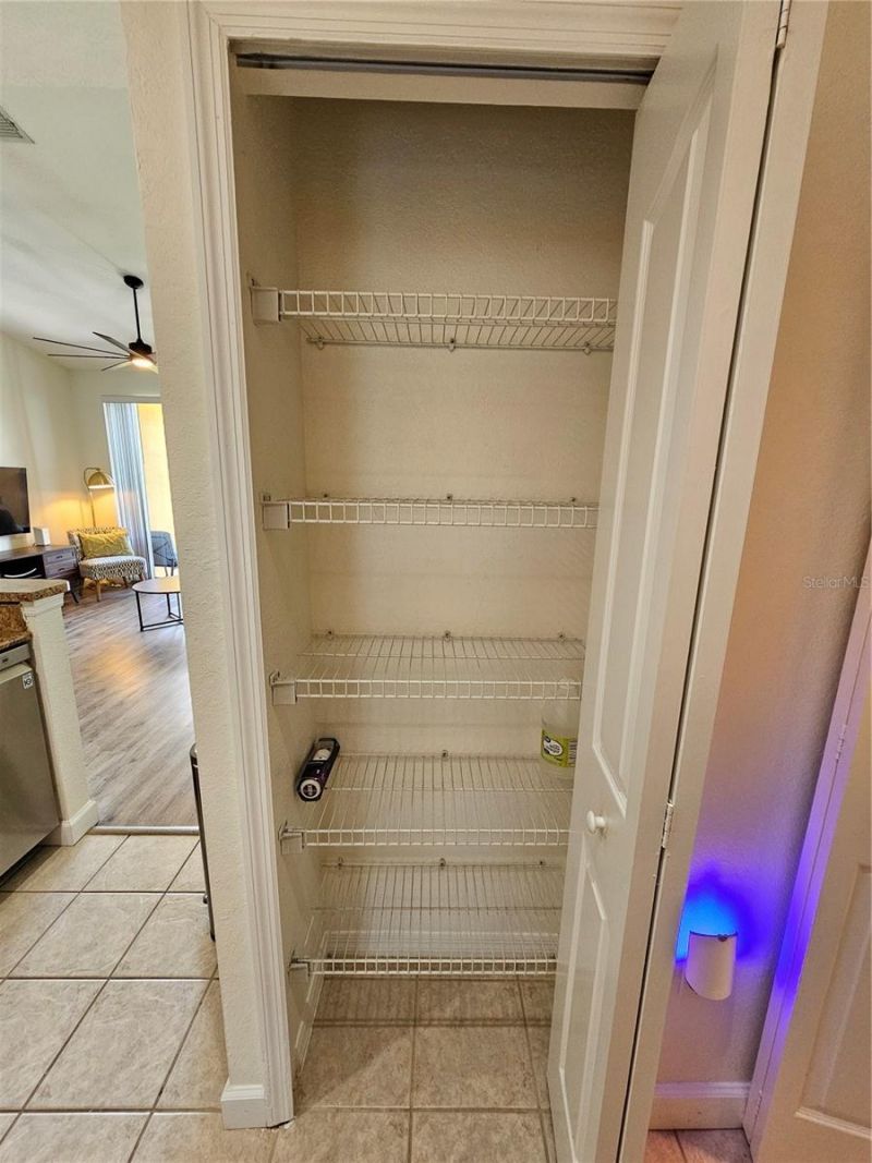 8335 38th Street Circle E, Unit 305, Sarasota, FL 34243 Photo