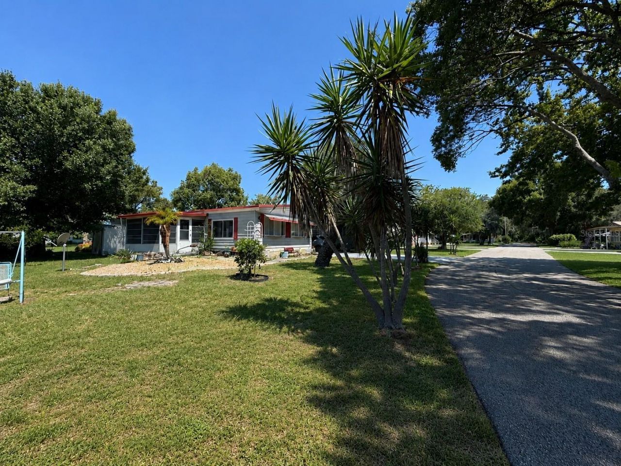 2595 Brookside Cir , Mount Dora, FL 32757 Photo