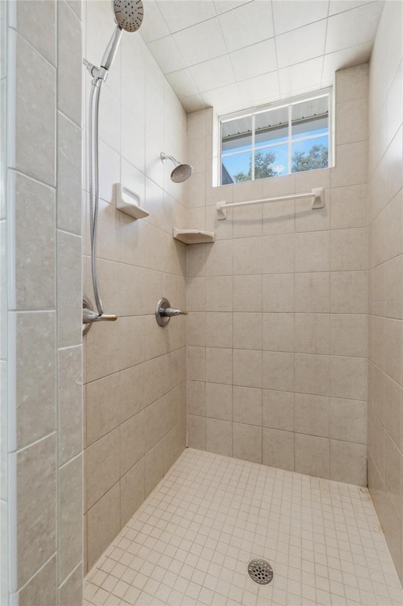 328 Hamilton Shores Drive Ne, Winter Haven, FL 33881 Photo