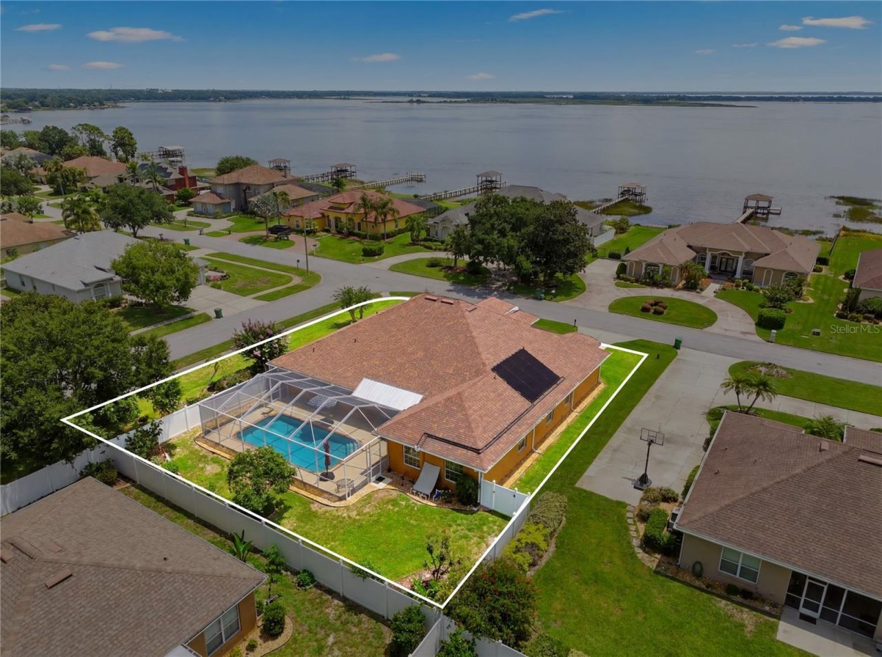 328 Hamilton Shores Drive Ne, Winter Haven, FL 33881 Photo