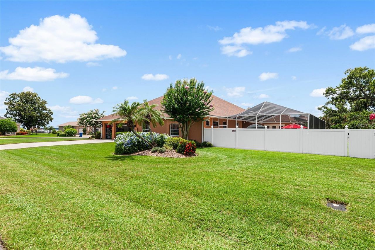 328 Hamilton Shores Drive Ne, Winter Haven, FL 33881 Photo