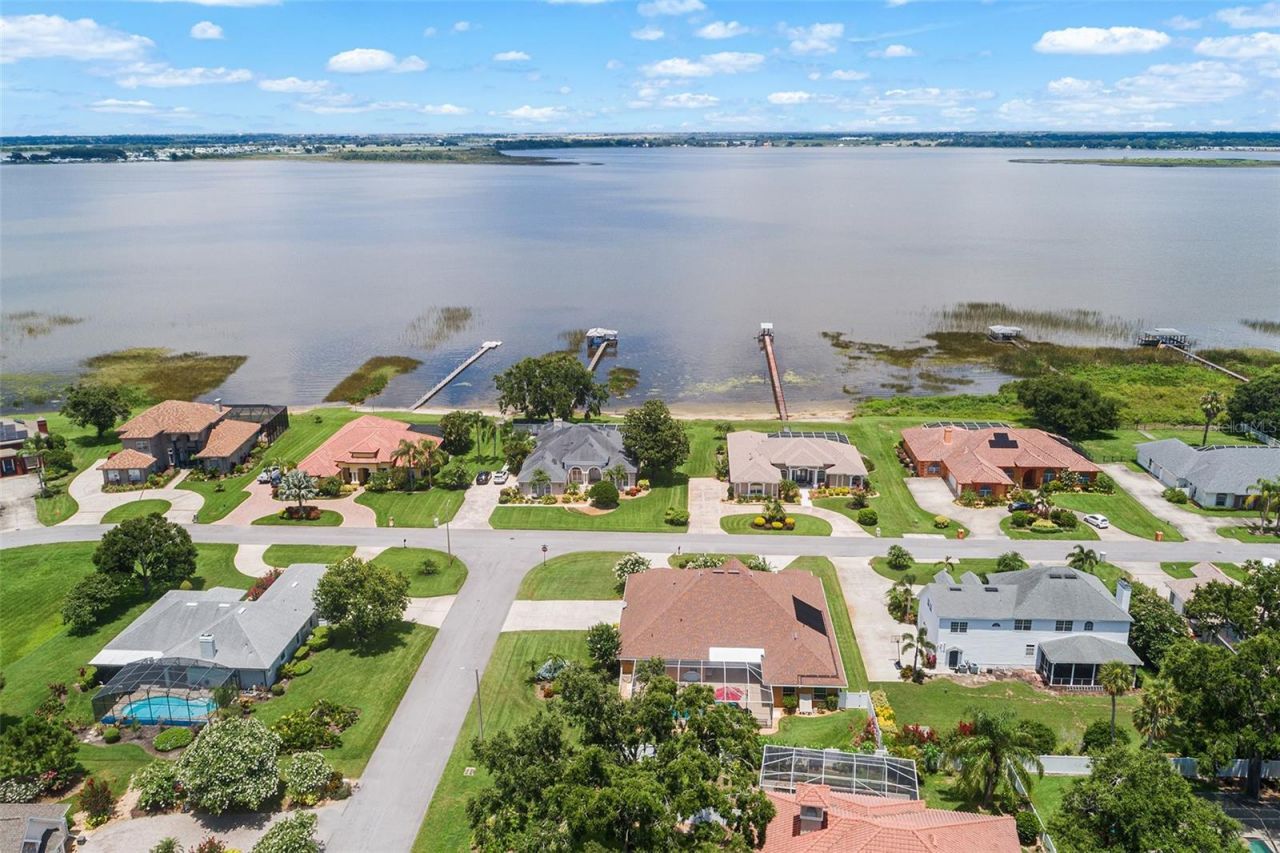 328 Hamilton Shores Drive Ne, Winter Haven, FL 33881 Photo