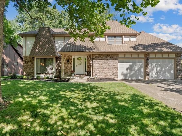 4000 NW Cimarron Street, Lee's Summit, MO 64064