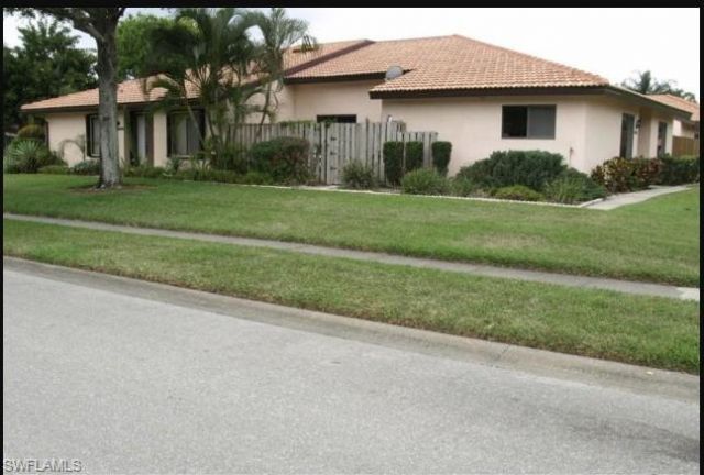 1426 Park Shore Cir, Unit 4, Fort Myers, FL 33901 Photo