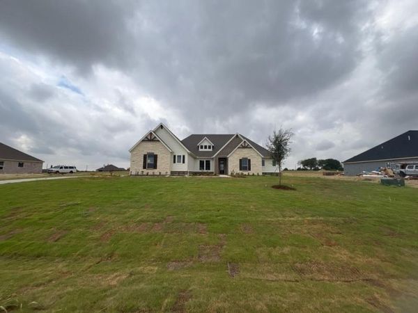 802 Westover Drive, Van Alstyne, TX 75495