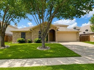 825 Forest Heights Drive, Fort Worth, TX 76036