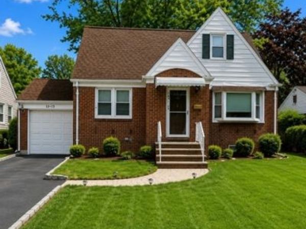 13 Hedman Pl, Fair Lawn, NJ 07410