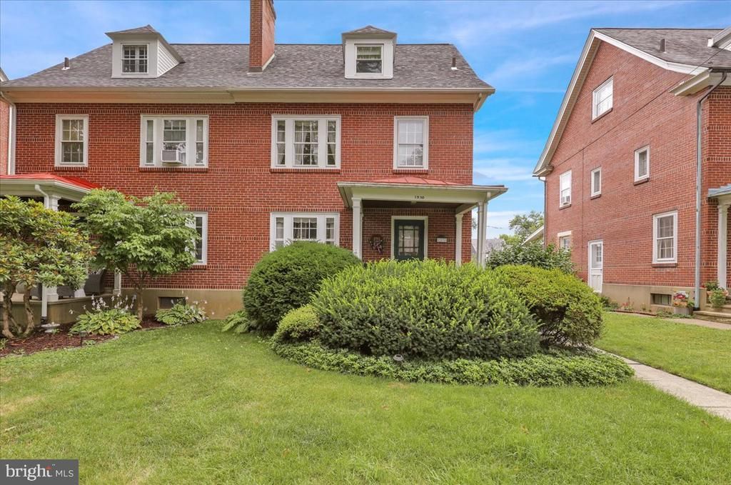 1530 CLEVELAND AVENUE, WYOMISSING, PA 19610